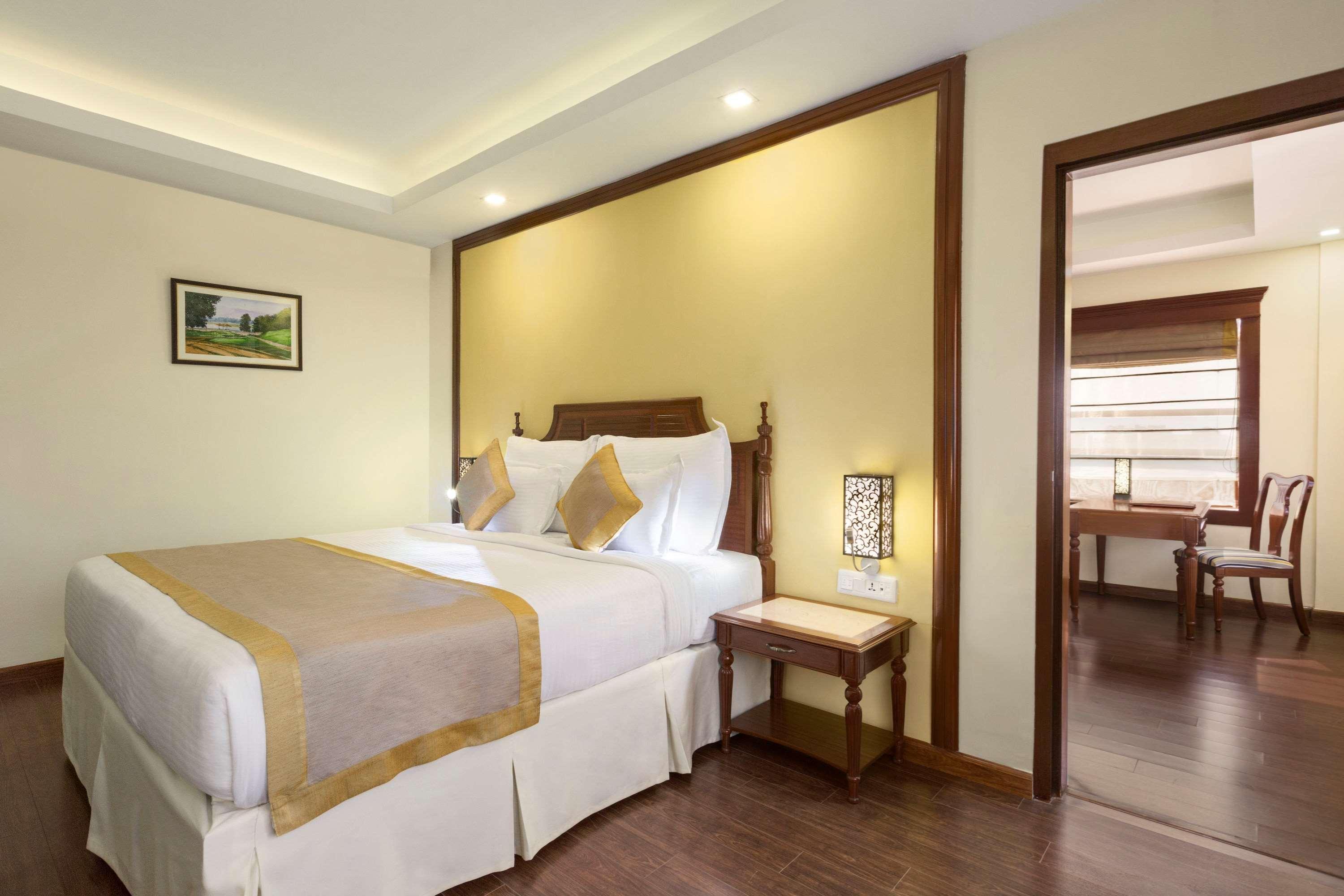 Hotel Ramada Jamshedpur Bistupur Zewnętrze zdjęcie
